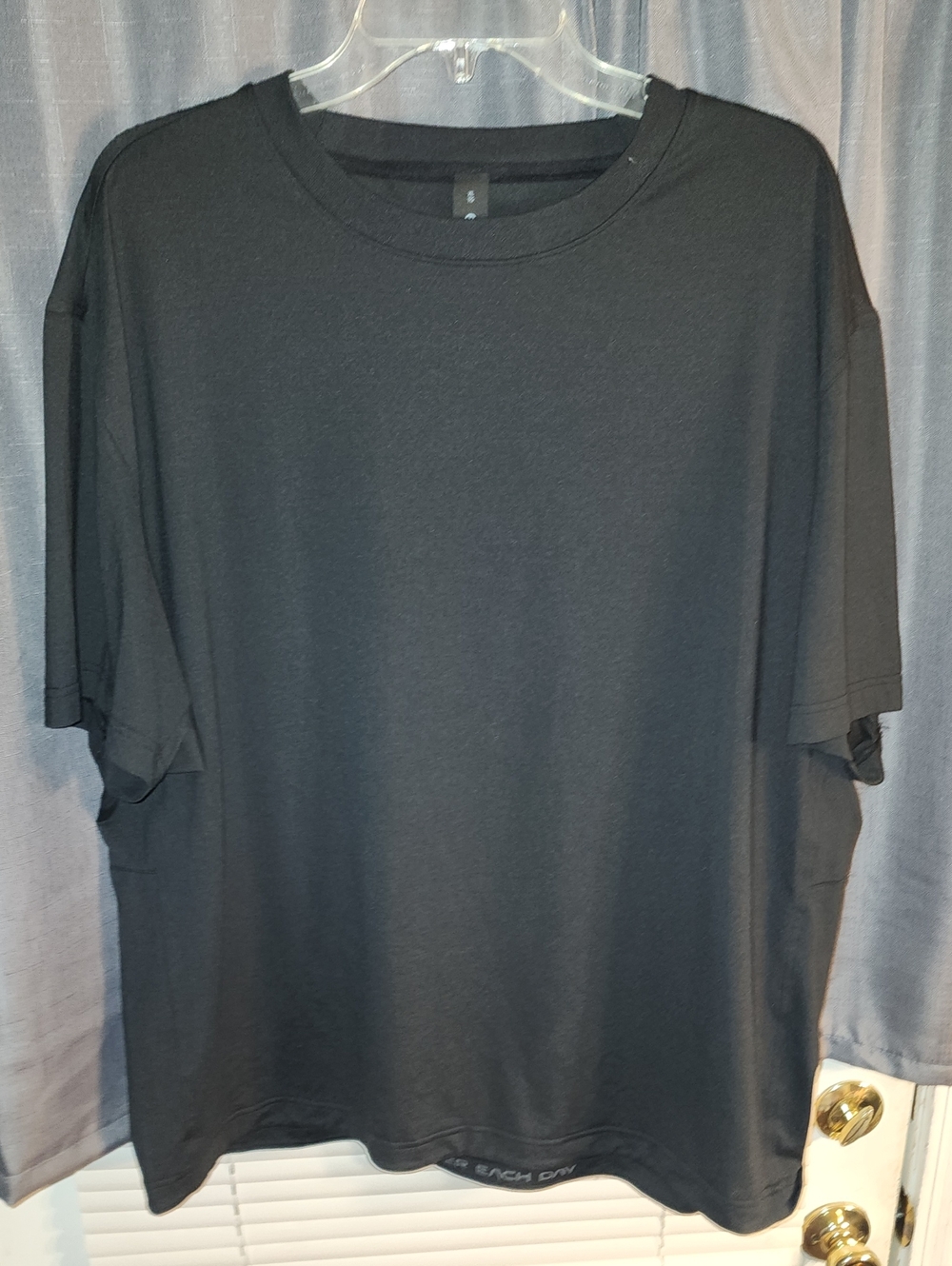 lululemon athletica Men's Black Crewneck Short-Sleeve Tee